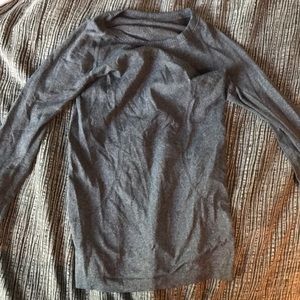 grey athletic top
